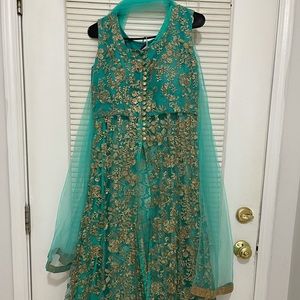 3 piece amazing BRAND NEW wedding/party Lehenga/salwar kameez
